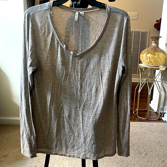 Cato long sleeve shirt. Tan grayish tan color with gold shimmer tweed. Size L - Picture 1 of 2